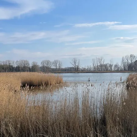 Ferienidyll Bartling Haus Vineta Wg 5 Im Alten Ortskern, Modern, Gemuetlich Zempin